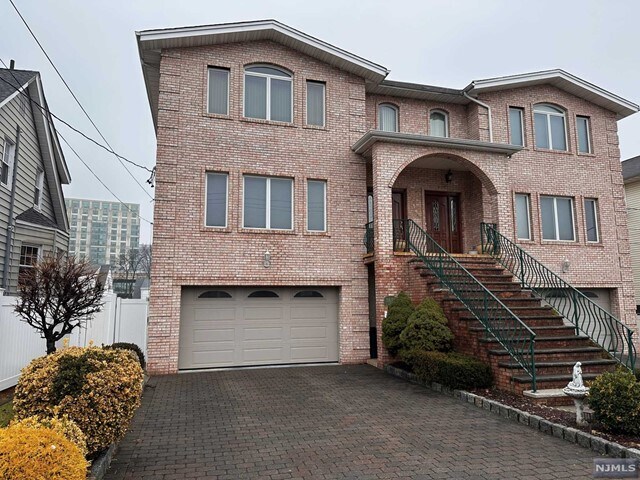 Foto principal - 365 Nelson Ave