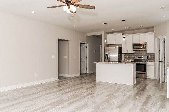 Foto del edificio - 219 Beau Claire Cir