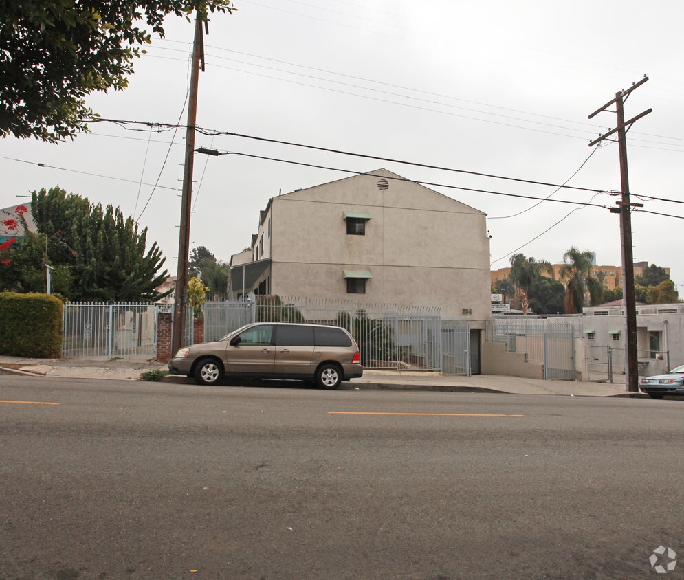 Building Photo - 284 S Union Ave