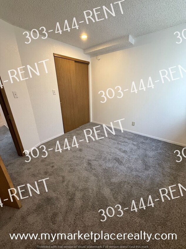 Foto del edificio - 3 Bedroom, 2 Bathroom in Denver! Coming Soon!