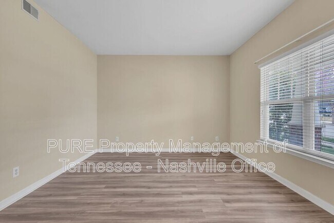Building Photo - 740 Vernon Ave