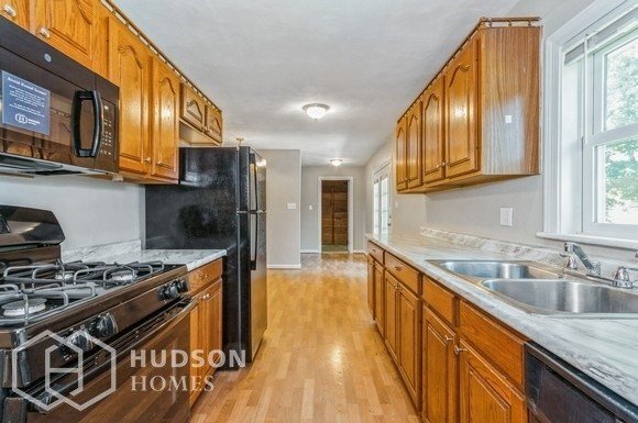 Building Photo - AVAILABLE NOW! - 237 W Milton, Columbia, I...