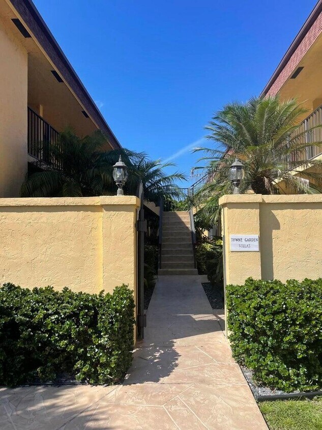 Foto principal - 120 N M St