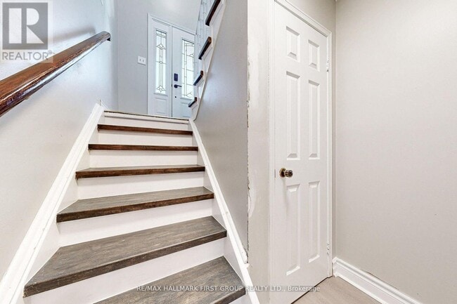 Photo du bâtiment - 1443 Connery Crescent