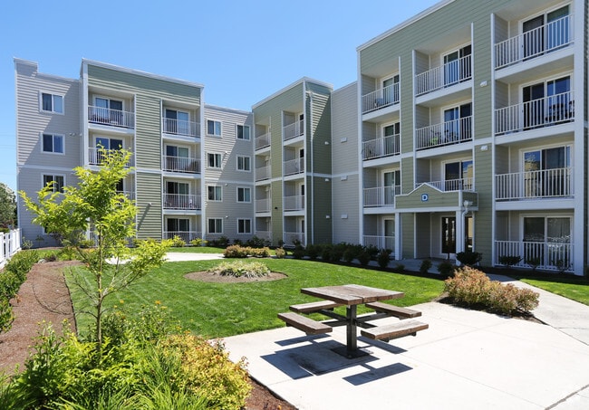 Building Photo - Camelot Apartment Homes