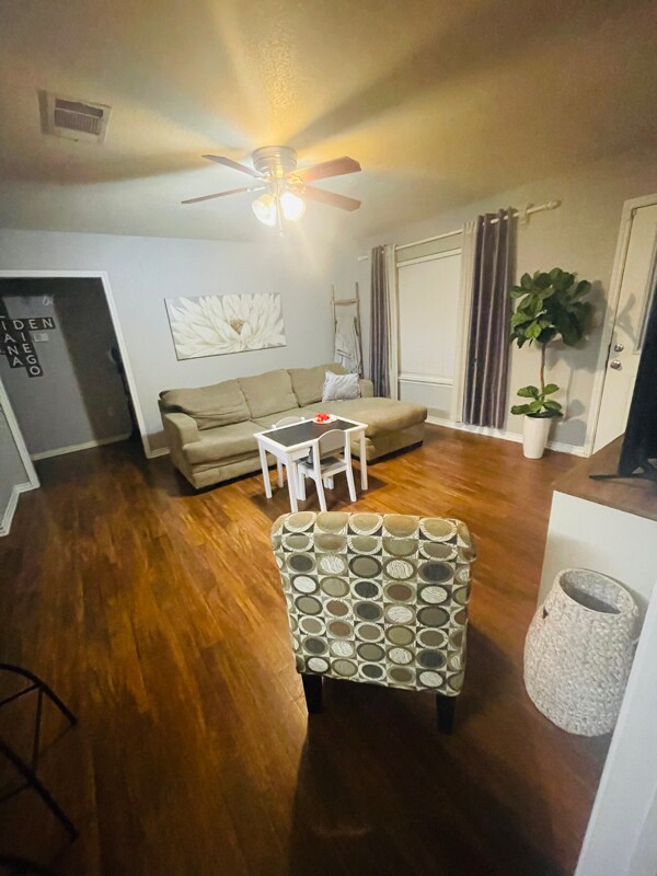 Foto del edificio - 3228 Hanna Ranch Blvd
