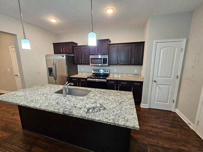 Foto del edificio - 312 Rowlette Cir