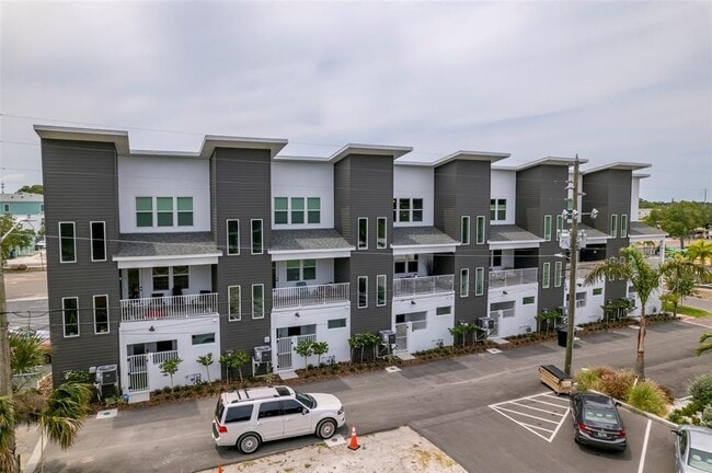 Foto del edificio - 33 29th St N
