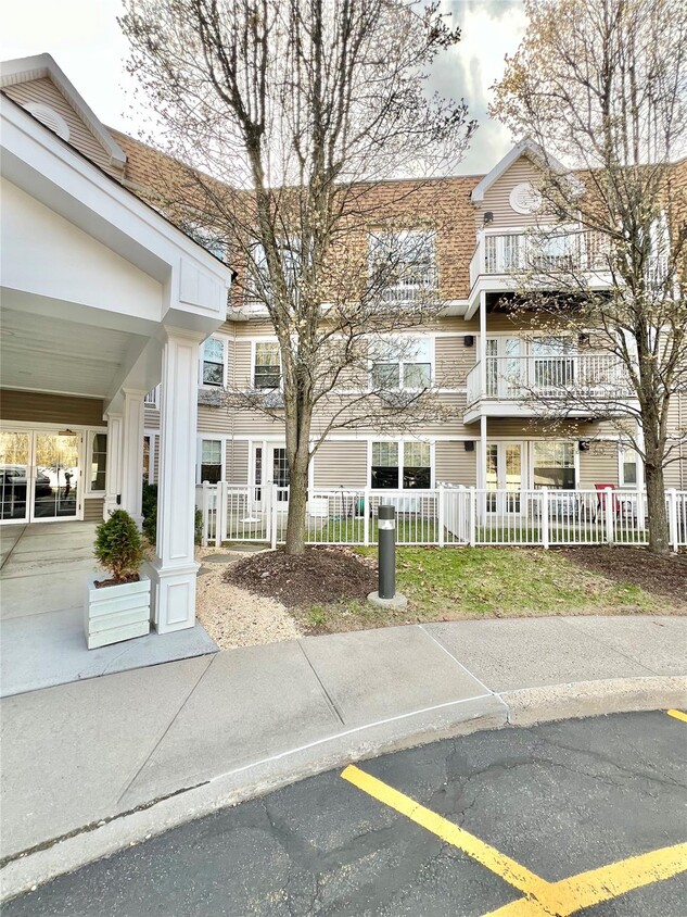 Primary Photo - 309 Sutton Dr