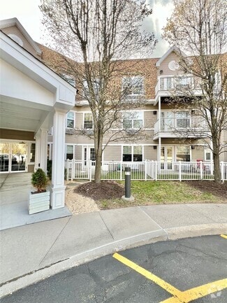 Building Photo - 309 Sutton Dr