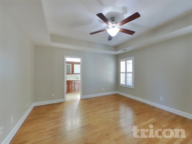 Foto del edificio - 8820 Cole St