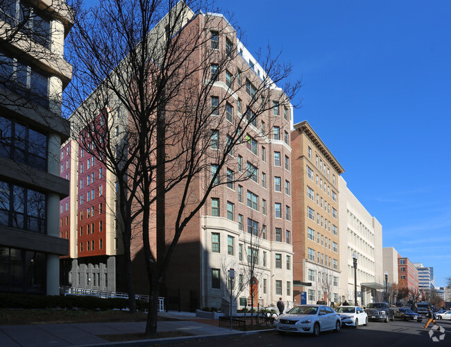 Building Photo - District House