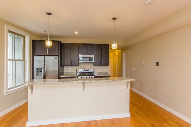 Foto del edificio - 65 Willow Ct