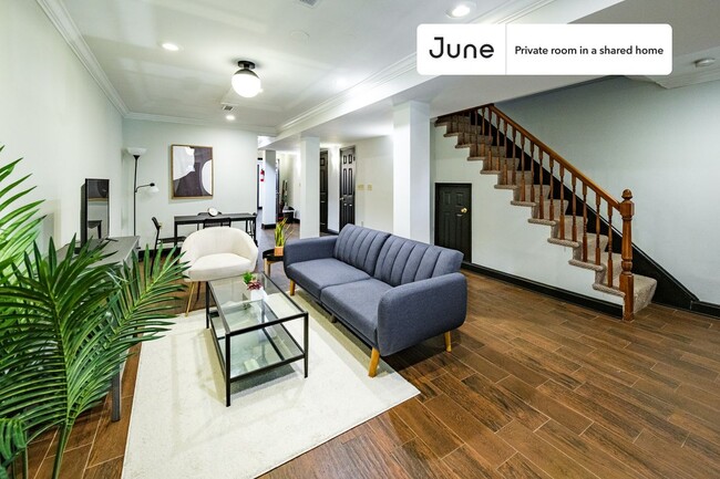 Foto del edificio - Private bedroom in 4 bed/3 bath Home