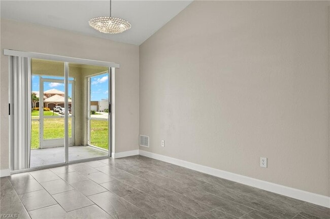 Building Photo - 3919 SW 14th Pl