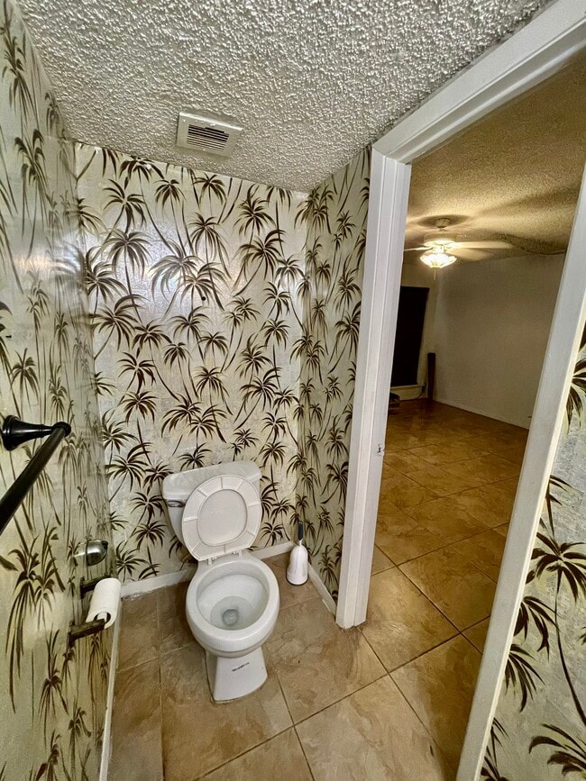Half bath, different view - 11685 Alief Clodine Rd