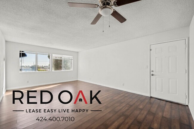 Building Photo - Recently Renovated, Spacious One Bedroom w...