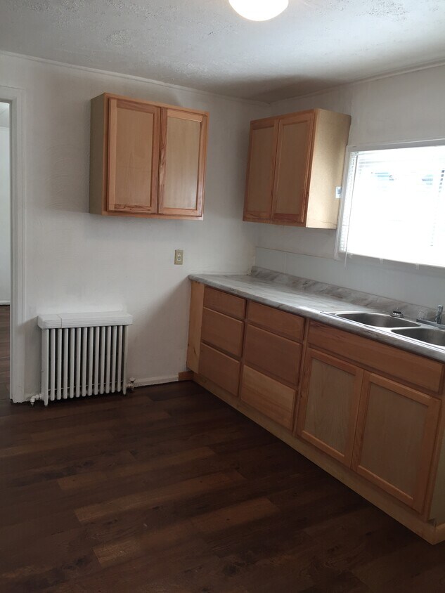 Primary Photo - 338 1st St