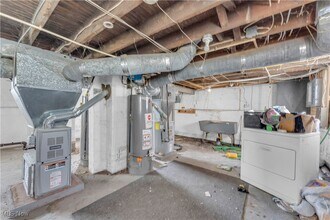 Building Photo - 16115 Arcade Ave