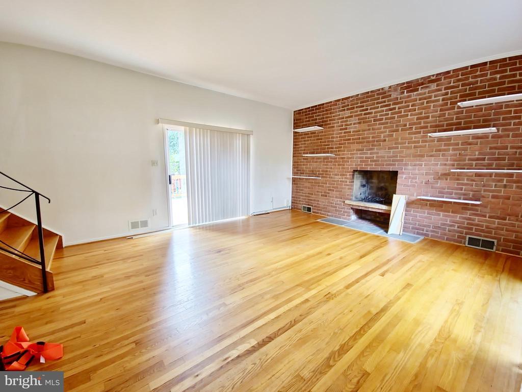 Photo - 8 Gruenther Ct (Rockville, MD)