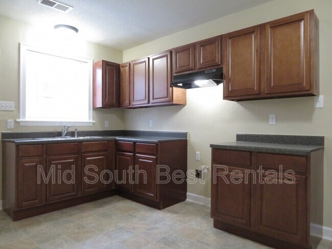 Foto del edificio - 1249 Worthington St