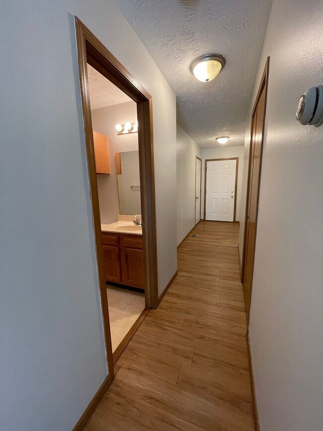 Building Photo - 2810 Duroc Ct-ROLLEY