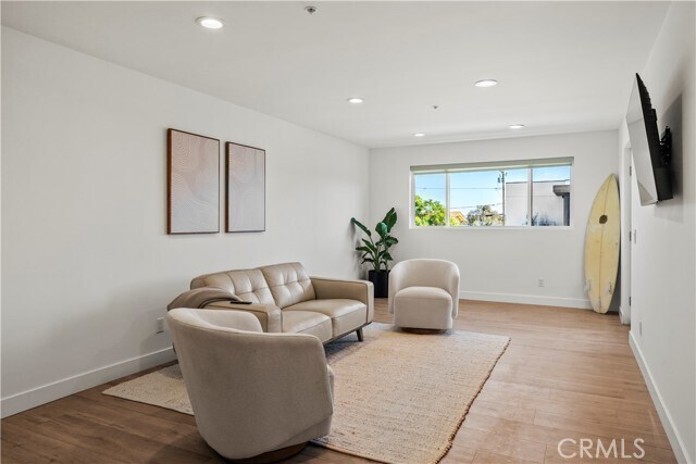 Foto del edificio - 24836 Narbonne Ave