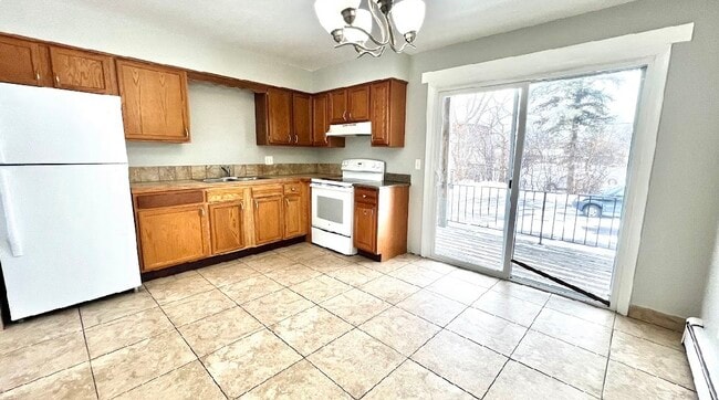 Building Photo - 1355 Abbott Dr