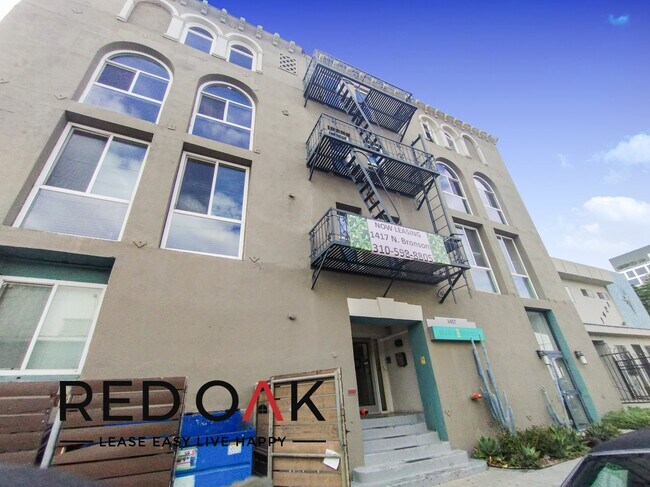 Foto del edificio - ~1 Month FREE~ Bright and Spacious Studio ...