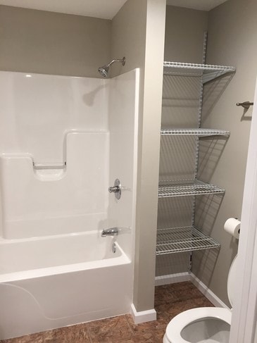 Building Photo - 306 Lindsay Ave