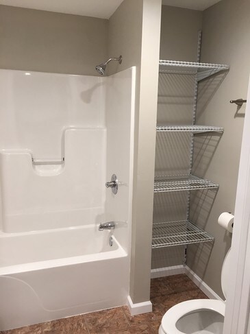 Foto del edificio - 306 Lindsay Ave