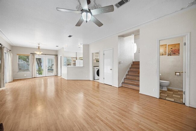Foto del edificio - 1100 Silverton Ct