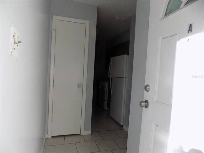 Foto del edificio - 6124 SW 10th Pl