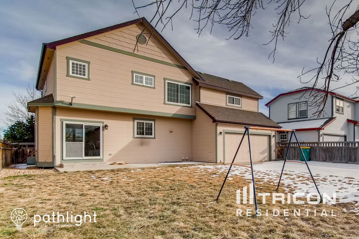 Primary Photo - 385 Longspur Dr