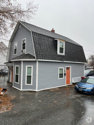 Building Photo - 107 University Ave
