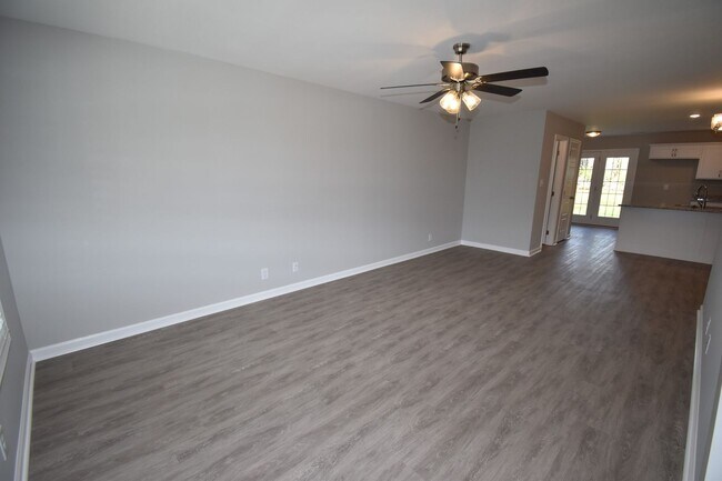 Foto del edificio - 2 Bedroom Pet Friendly Condo Near Wilma Ru...