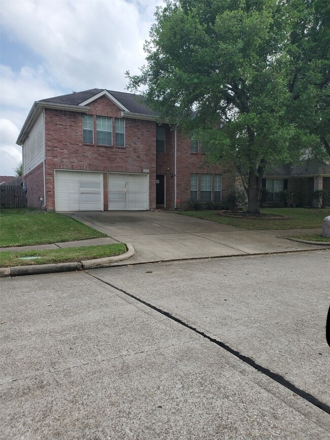 Building Photo - 16315 Lynn Crest Ct