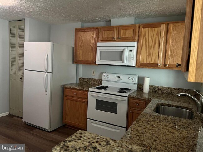 Foto del edificio - 19809 Larentia Dr