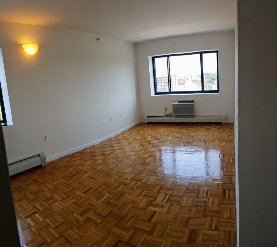 3164 21st St, Queens, NY 11106 Apartments in Queens, NY