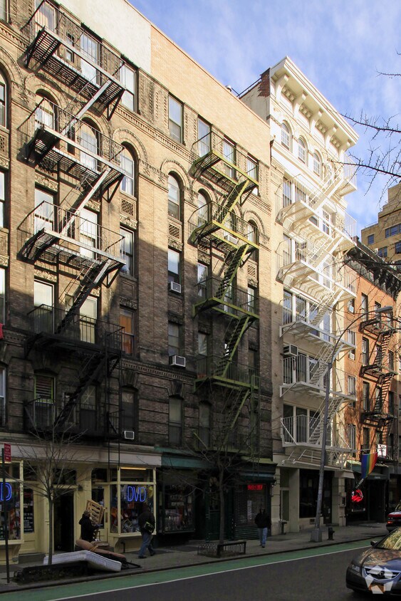 Primary Photo - 117 Christopher St