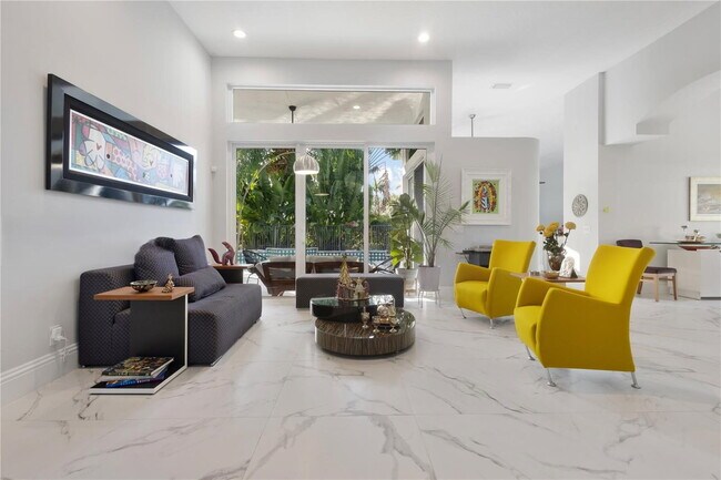 Foto del edificio - 3719 Oak Ridge Cir
