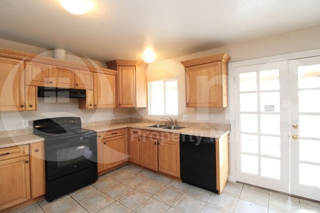 Building Photo - 655 N 69th Ave