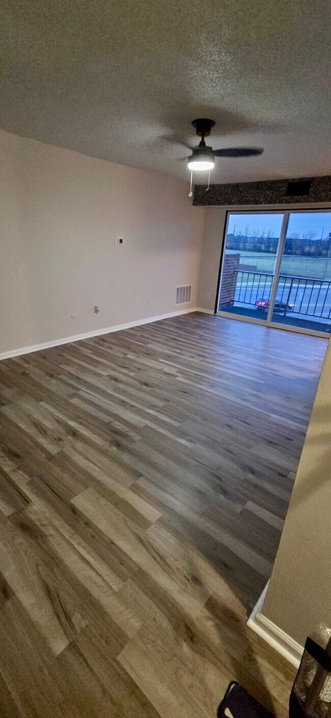 Fotografía del edificio - 9 Par Haven Dr