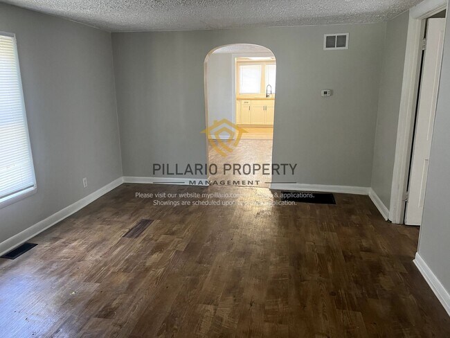 Building Photo - $500 OFF Move-In Special!! Newly Renovated, 3 Bedroom, 1 Bathroom Home Available NOW!