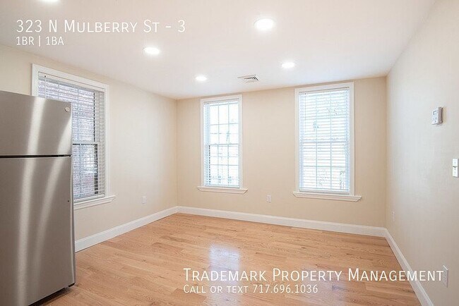 Foto del edificio - 323 N Mulberry St