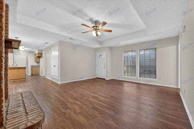Building Photo - 6310 Peggy Dr