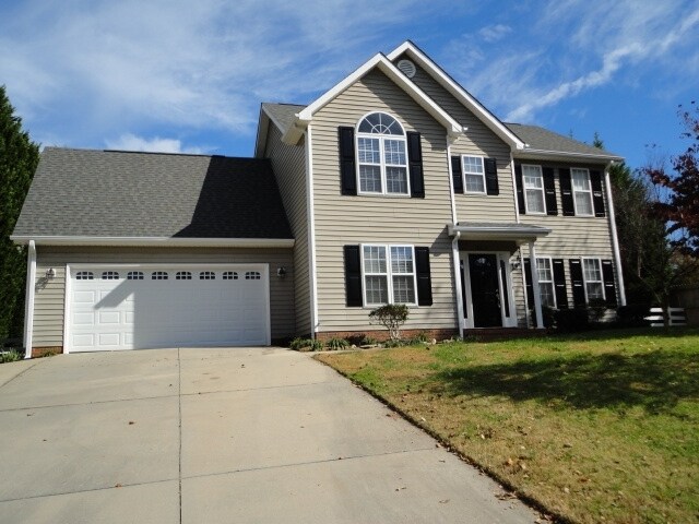 Foto principal - 2619 White Fence Way