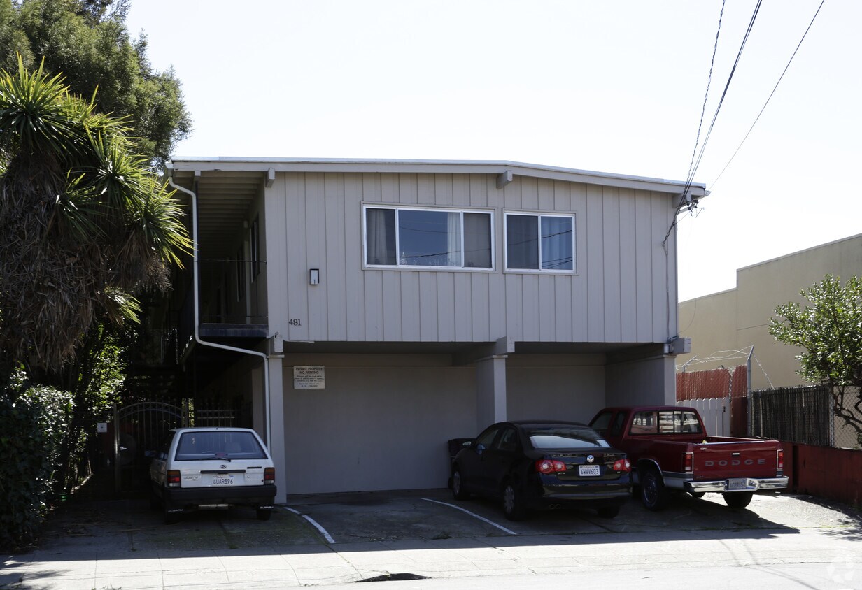 Primary Photo - 481 Alcatraz Ave