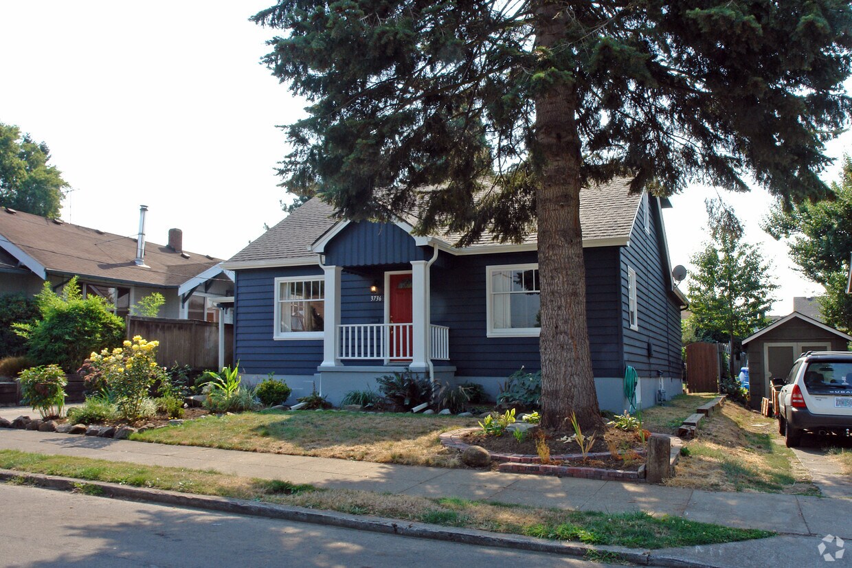 Primary Photo - 3736 Cora St