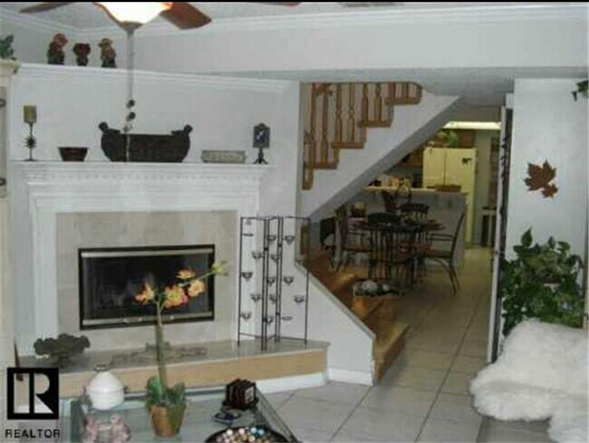 Foto del edificio - 2221 Fox Chase Blvd